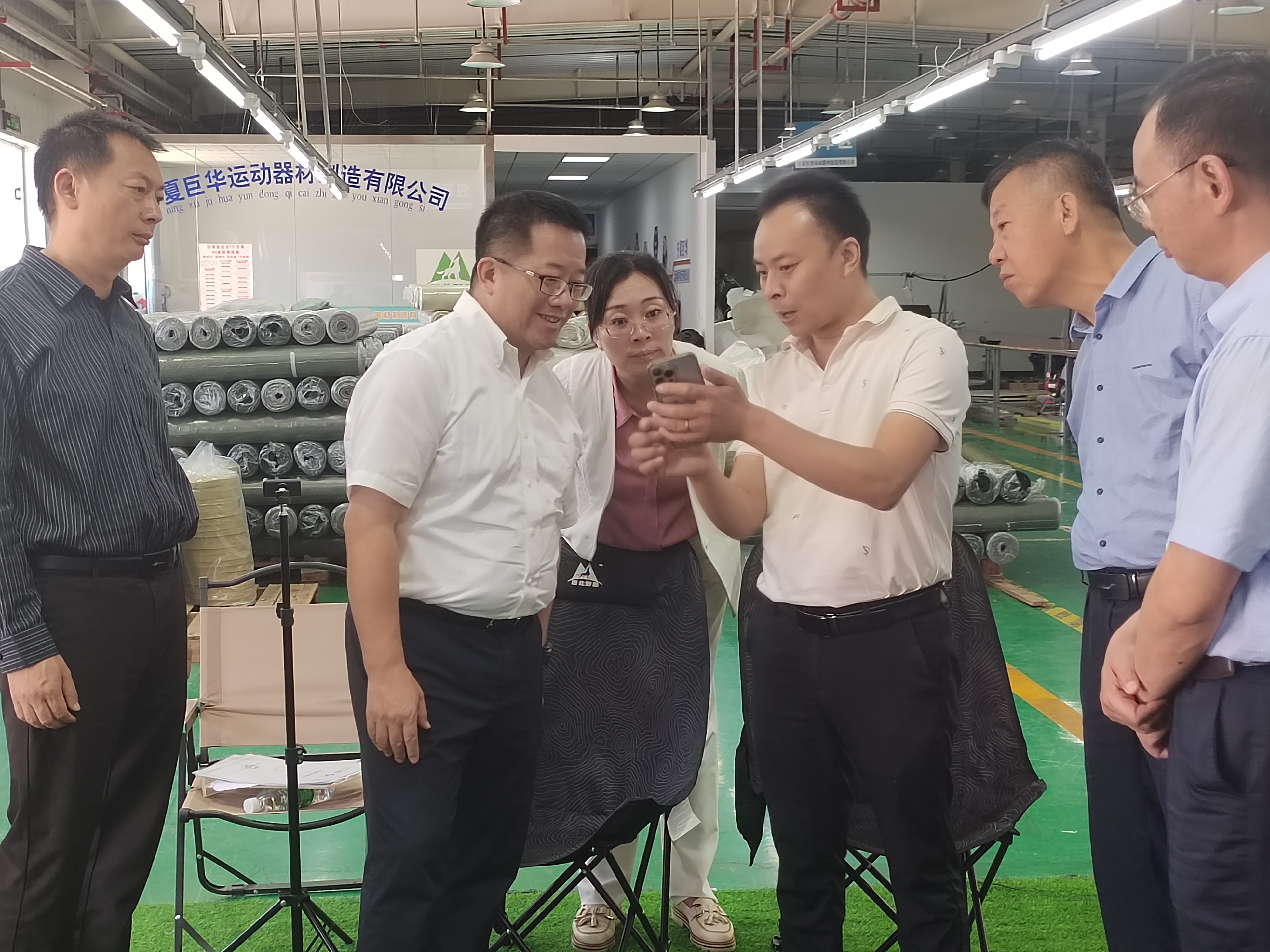 陳明旺廳長(zhǎng)赴寧夏調(diào)研閩寧協(xié)作暨鄉(xiāng)村振興工作